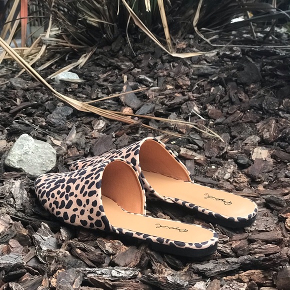 😍restock! Tan leopard mule slide flats - Picture 4 of 8